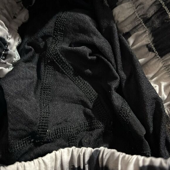 Lululemon Hot To Street Short - Picture 6 of 8